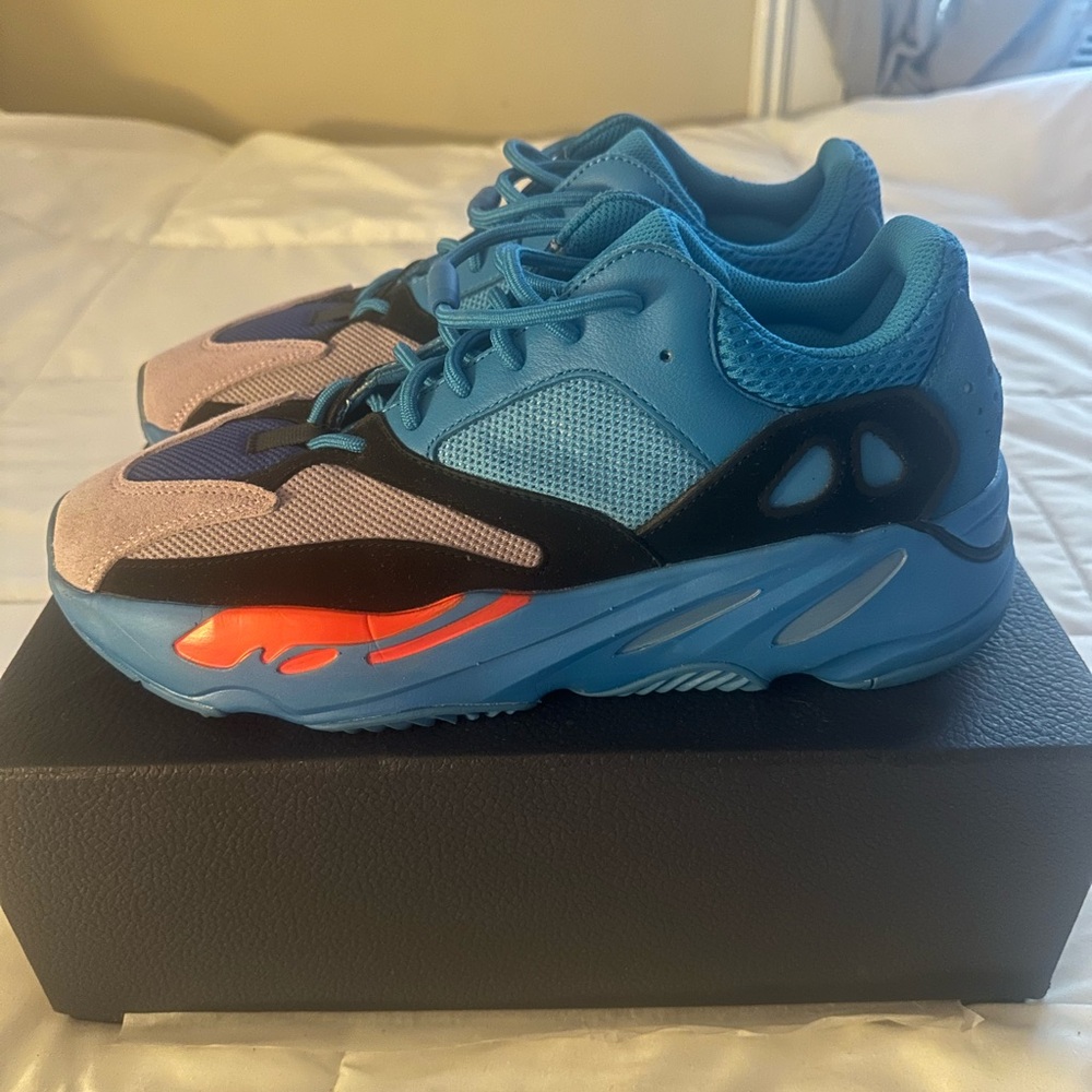 Yeezy Boost 700 ‘Hi-Res Blue’